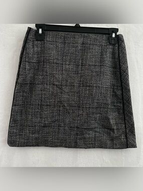 Banana Republic Gray Plaid Mini Skirt Size 0 Lined Career Preppy